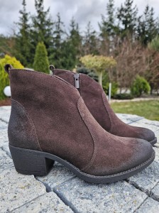 UNCOME Botki  Kowbojki Damskie 39162